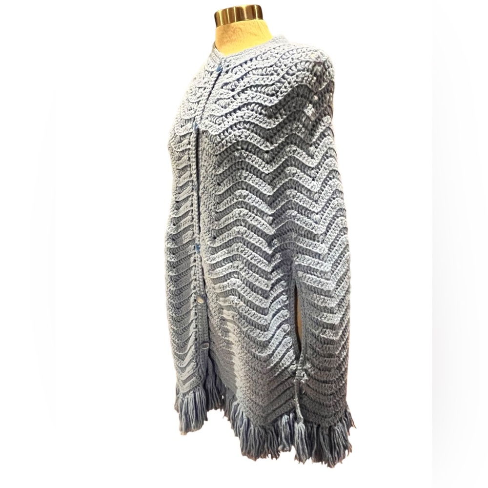 Vintage handcrafted knitted blue cape - Picture 2 of 9